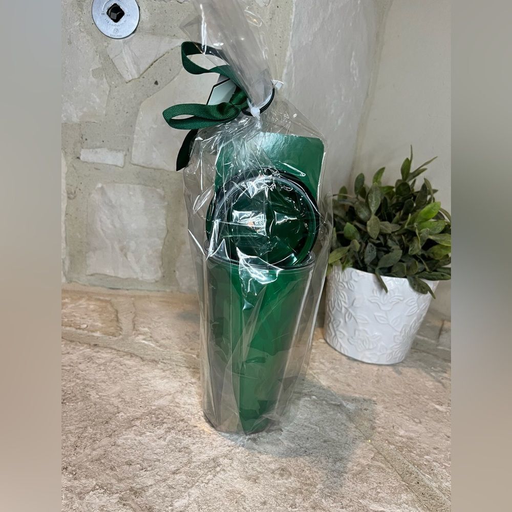 Starbucks Cold Cup with Iced Coffee Gift Set - Picture 3 of 4